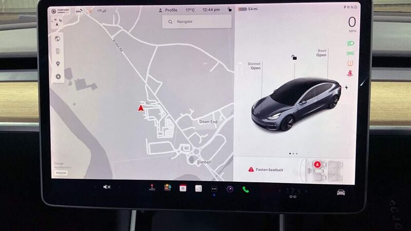 TESLA MODEL 3